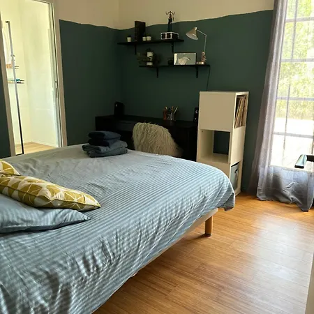 Adorable De 60 M2 Avec Terrasse Privee De 100m2 -lumineux - Calme Et Verdure A 10 Min De La